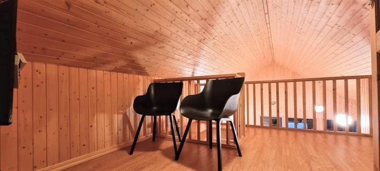 Kirkjubraut - Church Street Villa Talknafjordur ภายนอก รูปภาพ