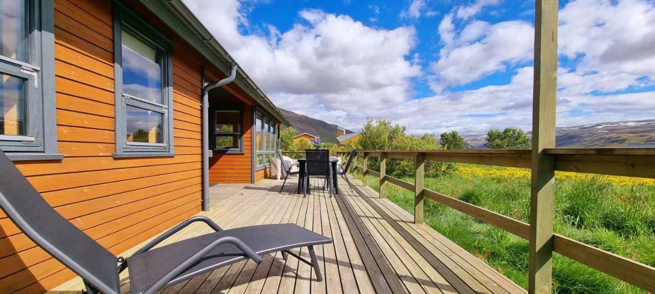 Kirkjubraut - Church Street Villa Talknafjordur ภายนอก รูปภาพ