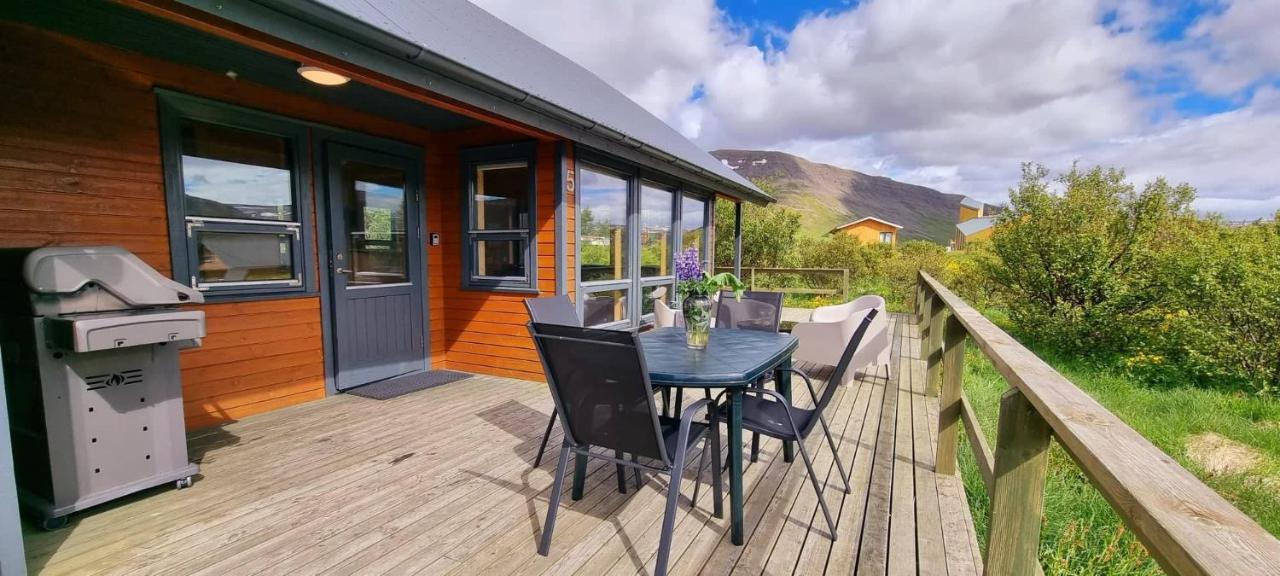 Kirkjubraut - Church Street Villa Talknafjordur ภายนอก รูปภาพ