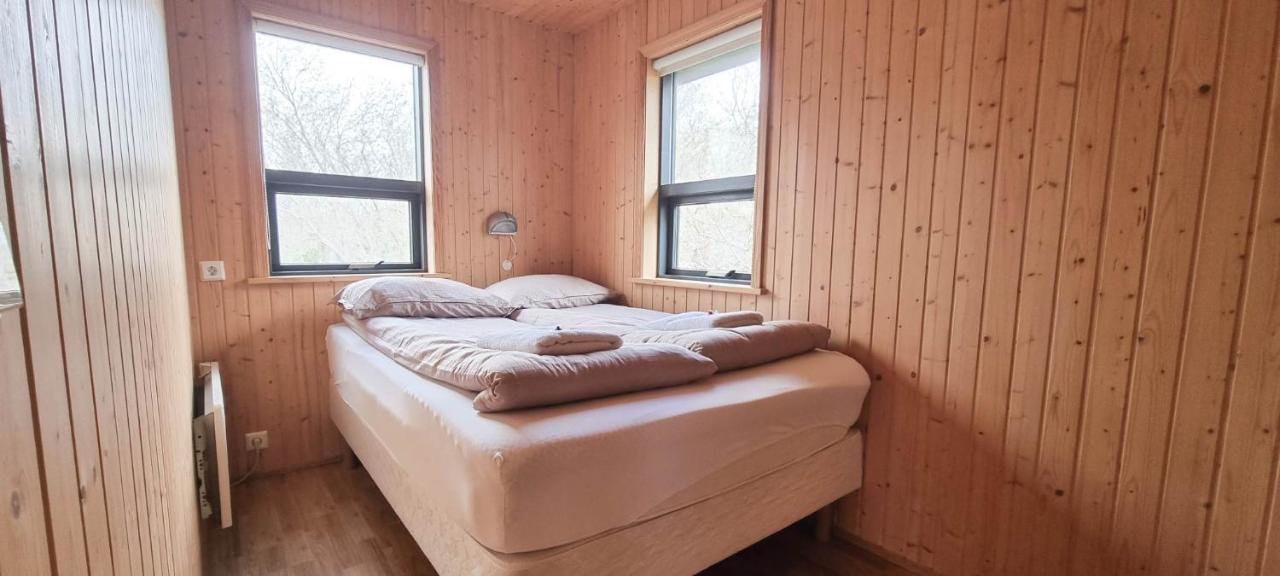 Kirkjubraut - Church Street Villa Talknafjordur ภายนอก รูปภาพ